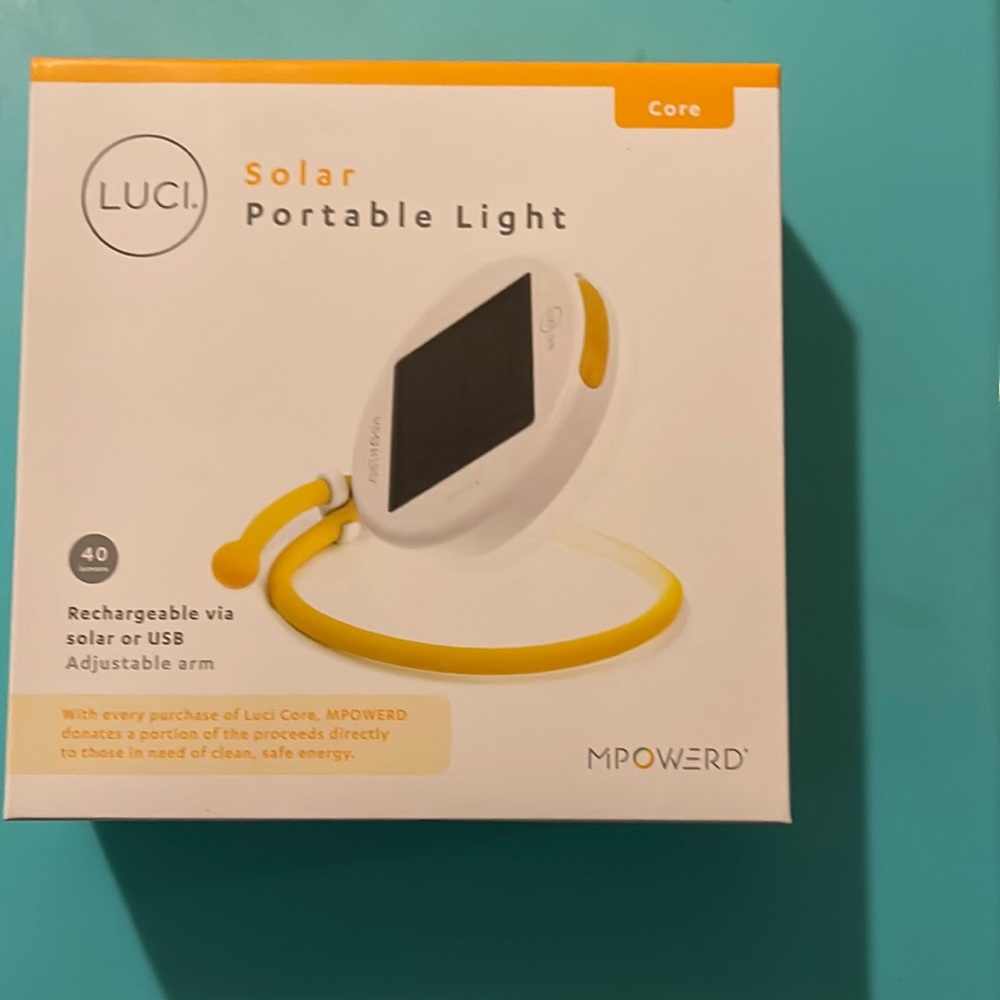 LUCI solar, portable light core   MPOWERD new in box